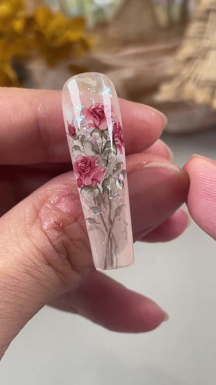 Nail Art Jardin de Roses à l'Aquarelle — Tutoriel de Motif Floral Délicat