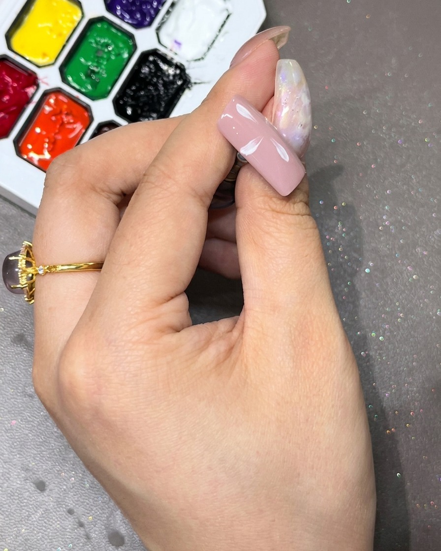 Gros plan montrant la fleur avec les pétales diagonaux ajoutés.