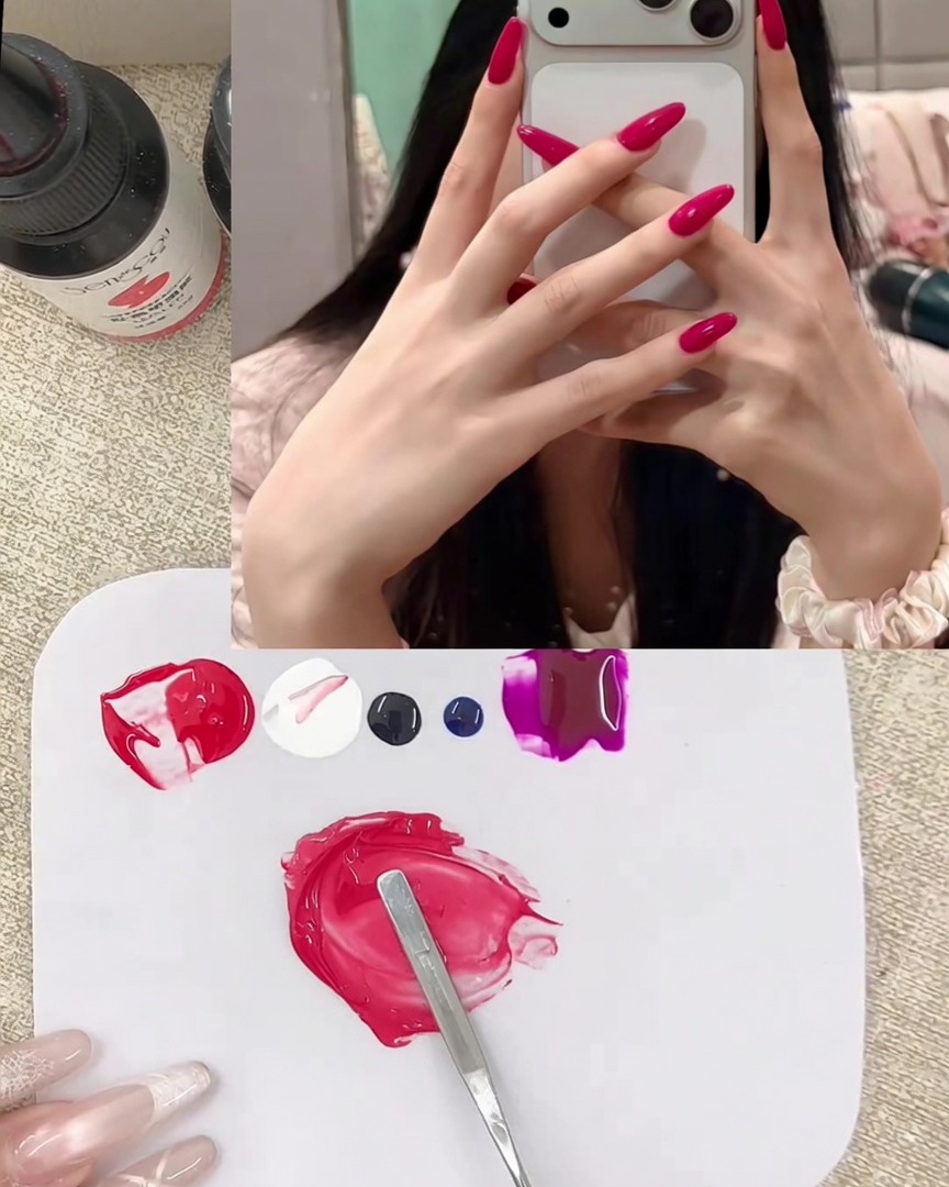 Une petite goutte de gel violet profond ajoutée au mélange de gel rose existant sur la palette.