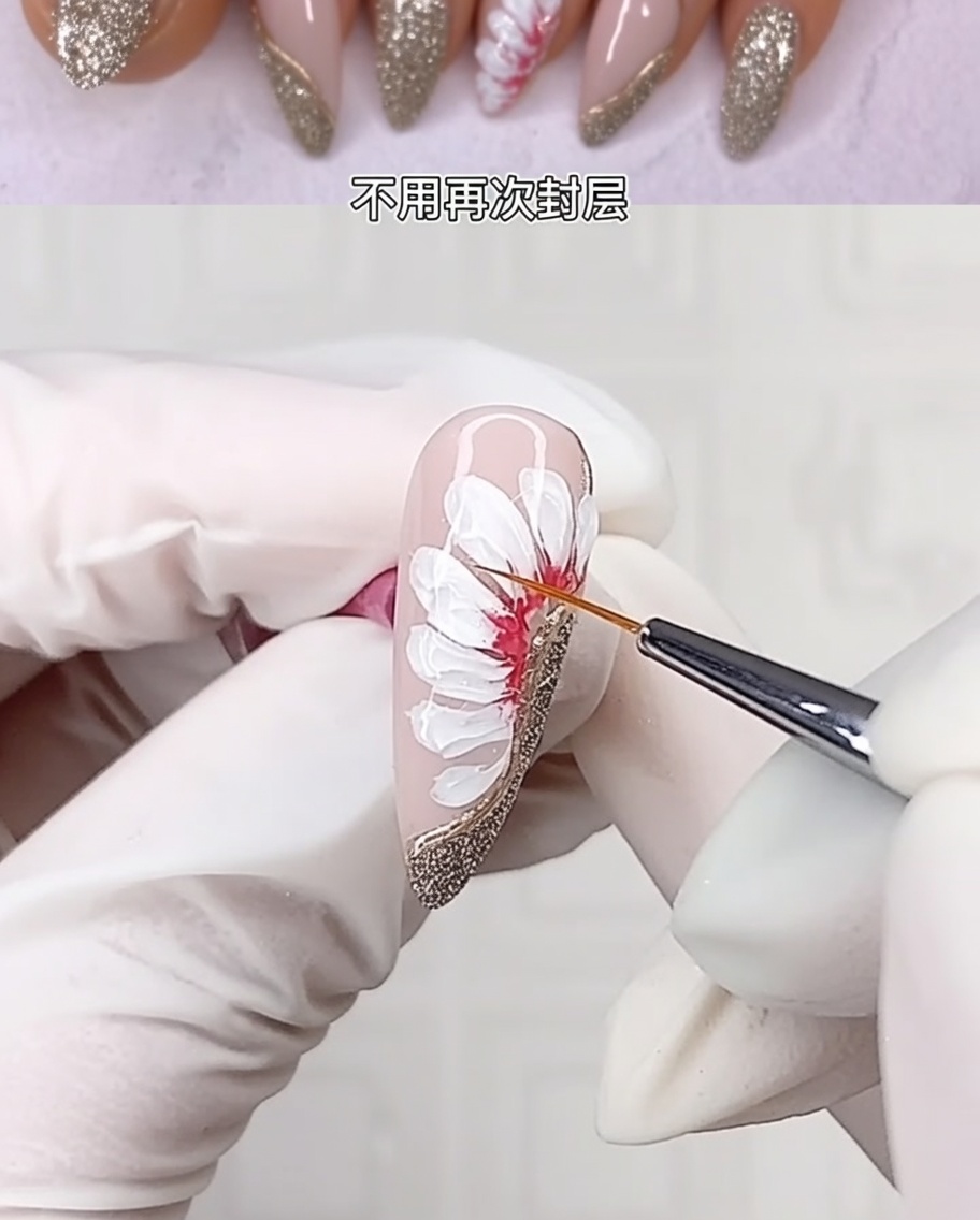 Gros plan sur le design dongle floral 3D terminé en cours de catalysation sous une lampe à ongles professionnelle.