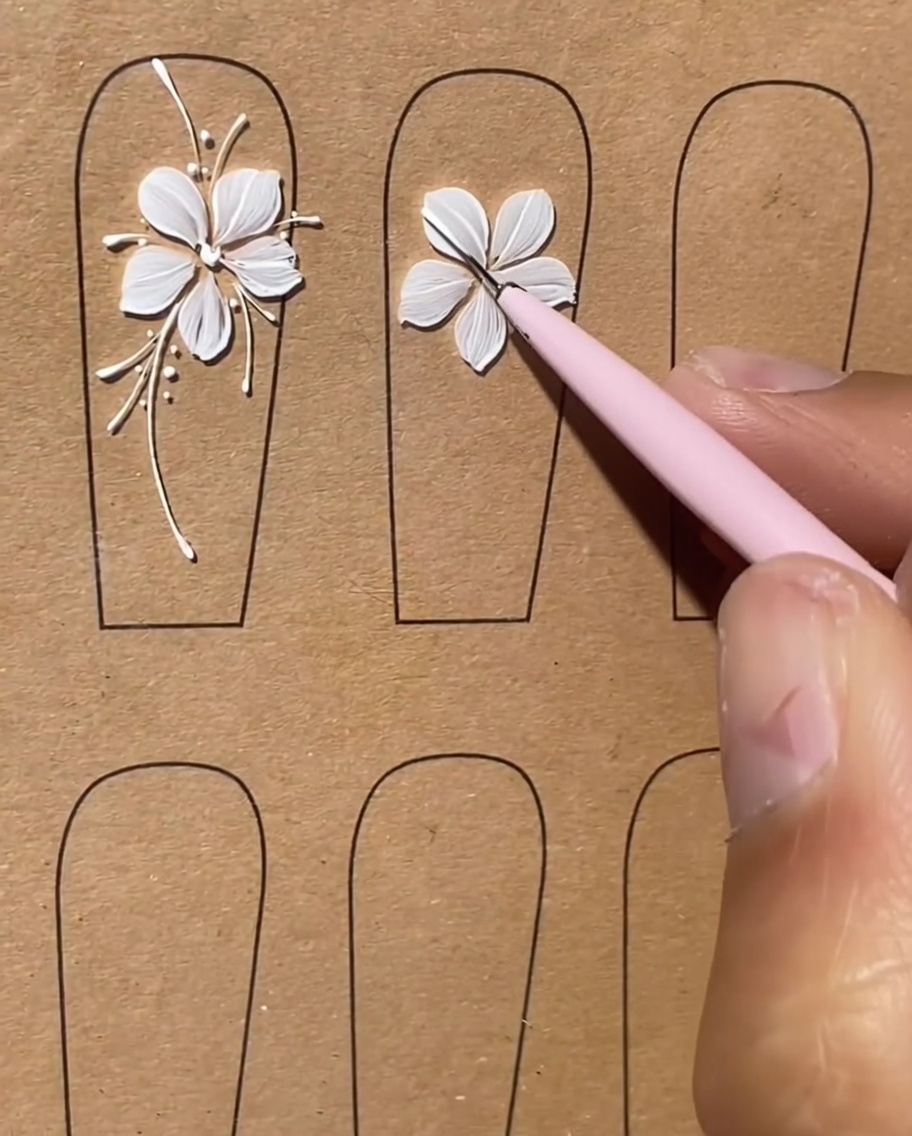 Design floral avec de longues lignes blanches fines évoquant des tiges.