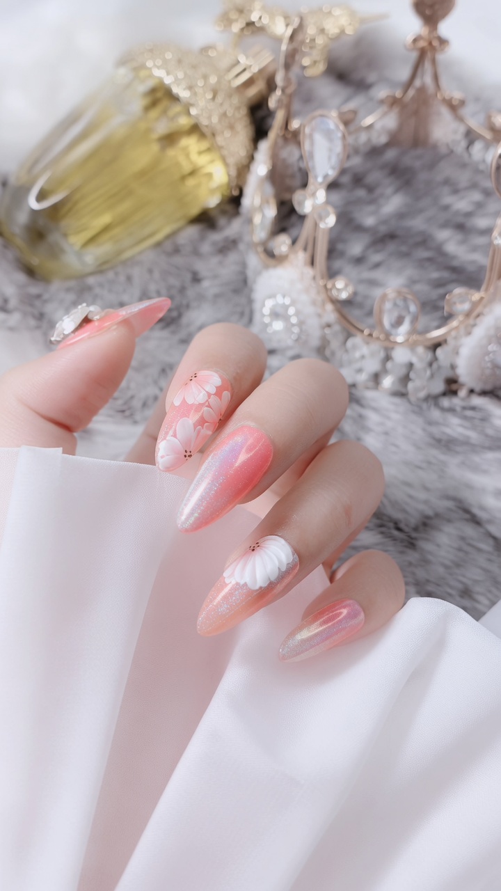 Nail Art Marguerites et Dégradé Laser — Tutoriel Étape par Étape