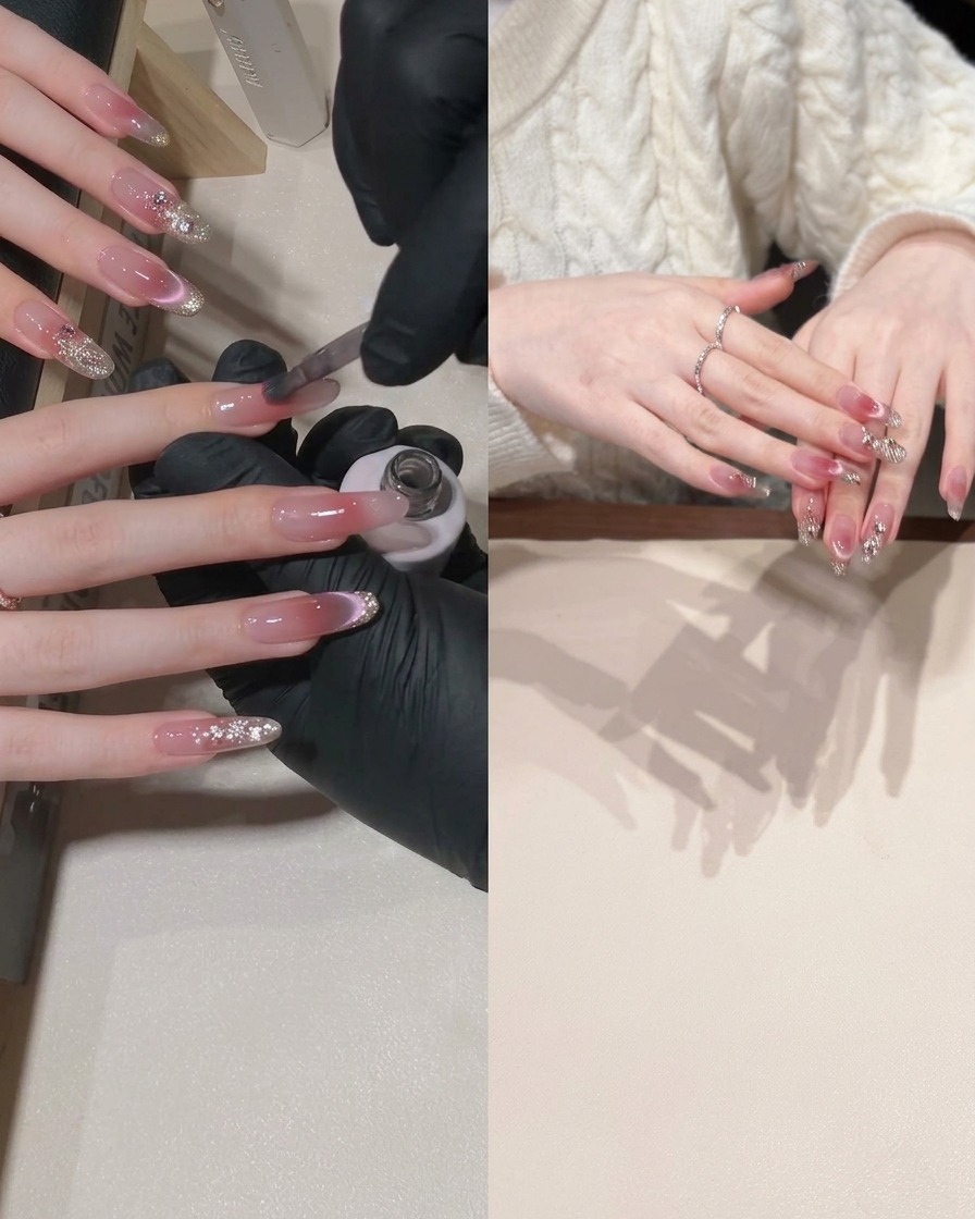 Application de gel cat-eye rose sur la moitié inférieure dun ongle.